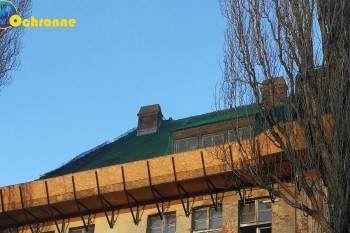 Siatki Chodzież - Najmocniejsze zabezpieczenie budowlane na stare spadające dachówki dla terenów Chodzieży